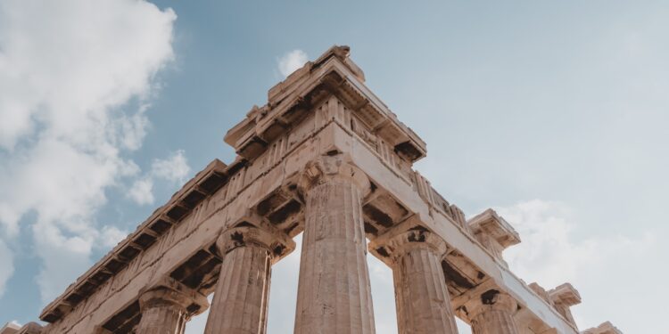 La edad dorada de Atenas, Pericles y una plaga devastadora