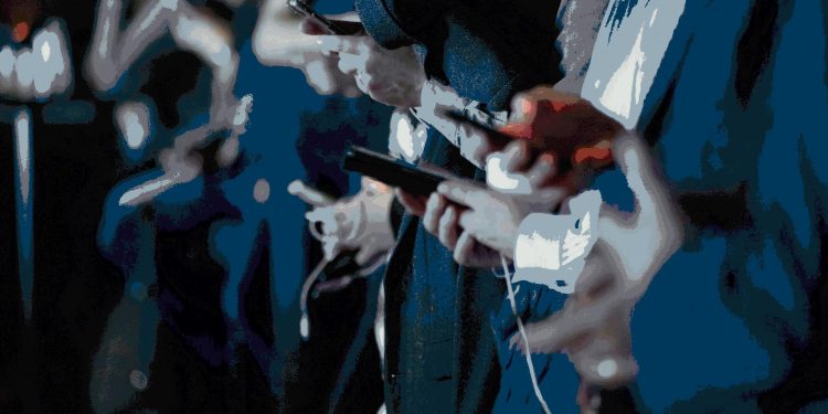 Las redes sociales comerciales al borde del colapso